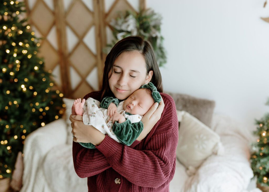 winnipeg-newborn-photographer-family-photo
