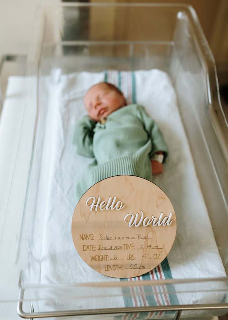 newborn baby fresh 48 hospital session Winnipeg