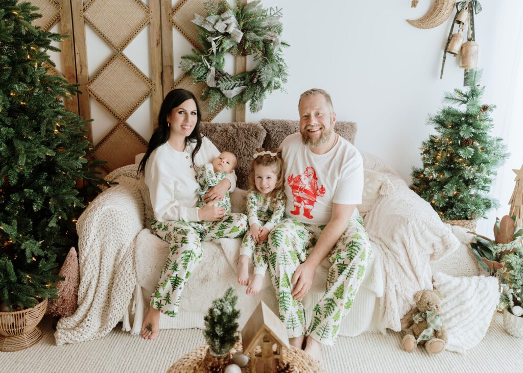 Winnipeg Christmas family photographer at May 11 Studio