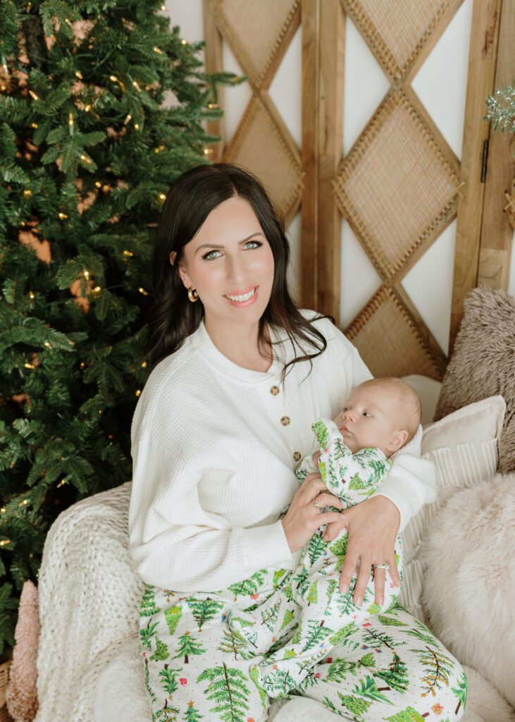 Christmas mini session for a family in Winnipeg