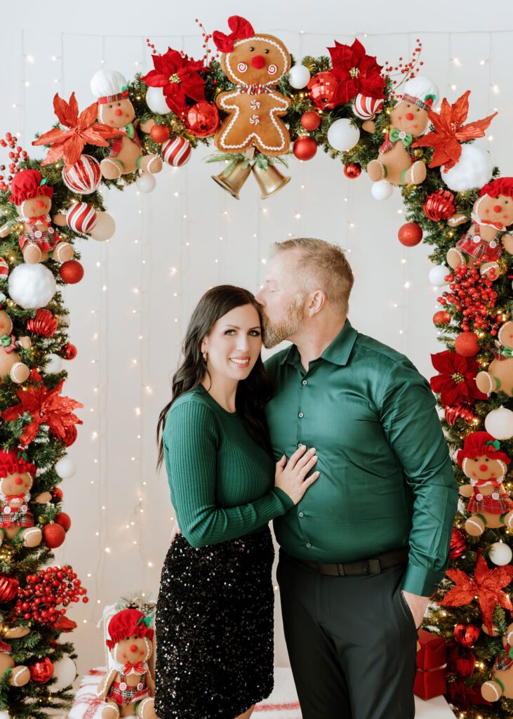 Christmas photographer in Winnipeg for family holiday photos