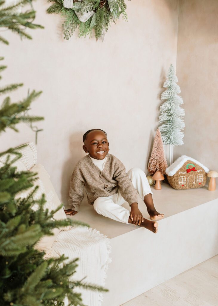 Winnipeg Christmas minis photographer studio