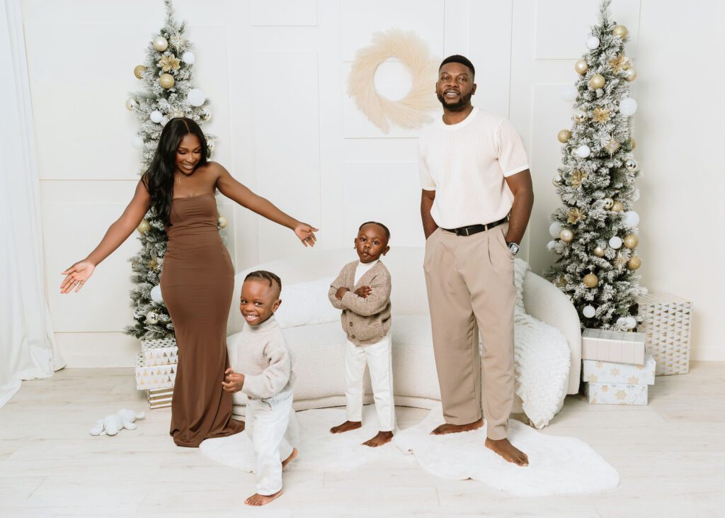 Winnipeg family Christmas photography